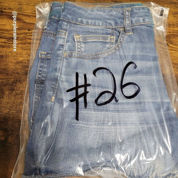 American Eagle Hi Rise Shortie Size 8 Super Stretch Raw Hem Medium Light Wash - Picture 11 of 11